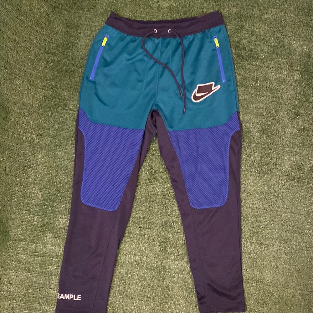 Nike Men's Sportswear INNOVATION Track Pants